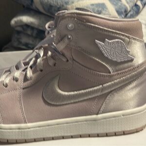 Air Jordan Wmns Air Jordan 1 Ret High Soh